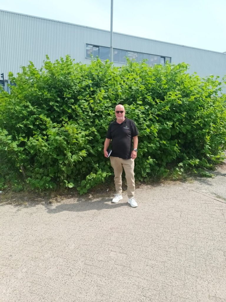 Piet Binkhorst, medeoprichter The Green Solution Hotwater en JDK Solution, draagt het stokje over.